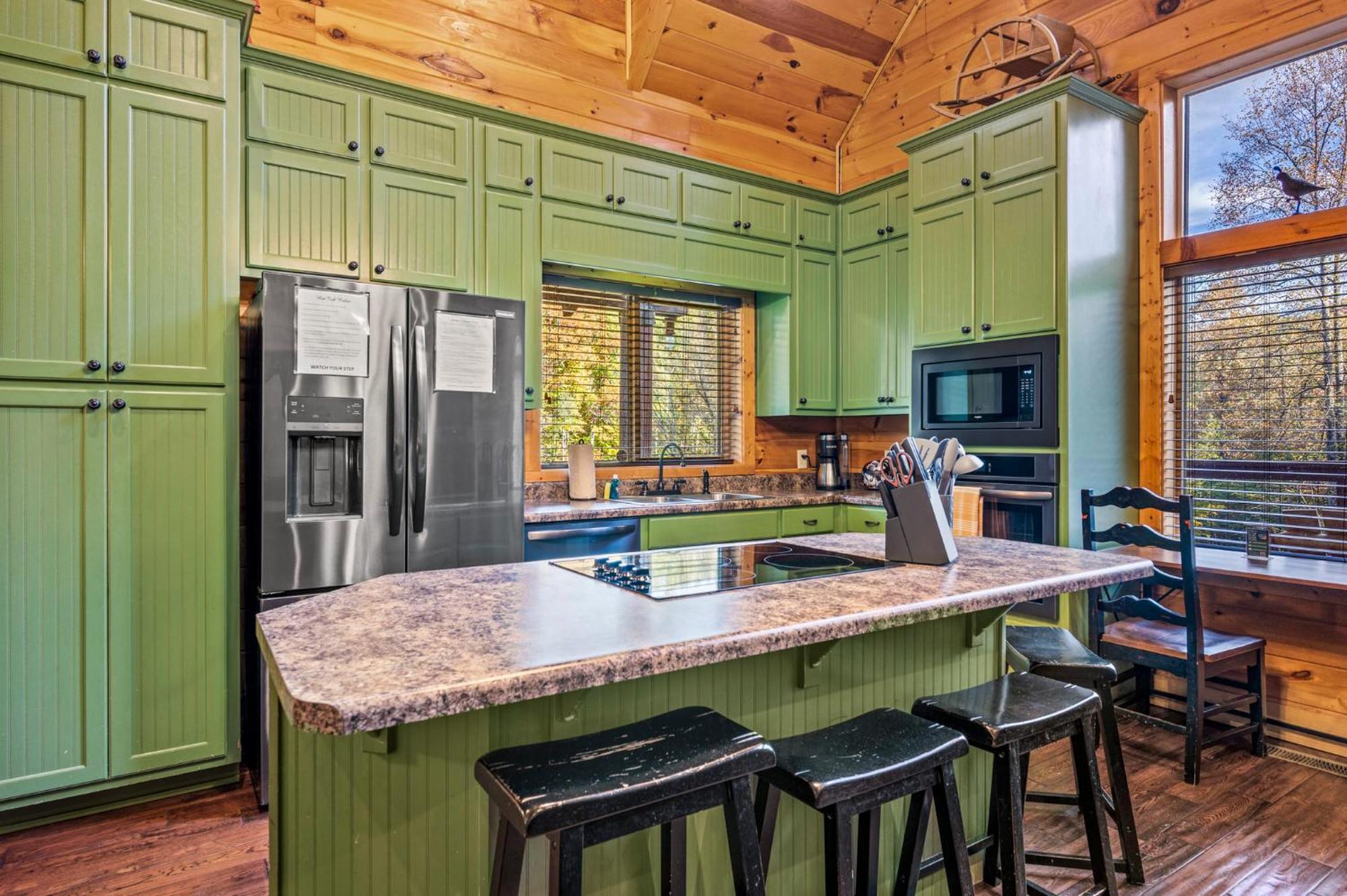 Relaxation Retreat - Pickleball Cabin - Wi-Fi, Fire Pit With Bar, Game Room, Hot Tub, Pool Access - Mins To Pf Sevierville Exterior photo